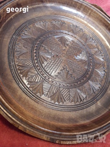 Дърворезбована декоративна чиния., снимка 2 - Декорация за дома - 31304759