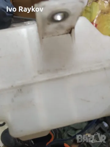 Казанче за спирачна течност за Toyota Auris Hatchback II (10.2012 - 12.2018, снимка 3 - Части - 50313957