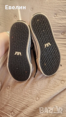 детски кецове Supra 28 номер, снимка 3 - Детски маратонки - 53983801