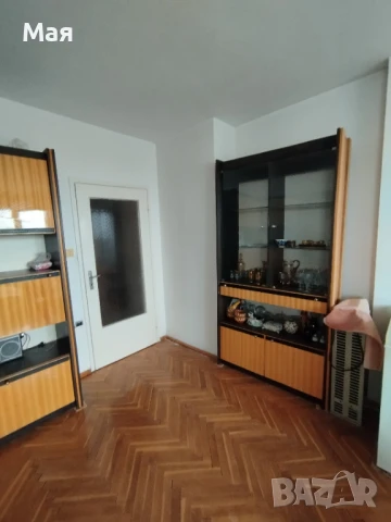 Секция – четири части с витрини, цвят птичи явор, снимка 2 - Секции и витрини - 51075916