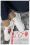 Бели спортни обувки с апликация с пайети , снимка 1 - Маратонки - 37338957