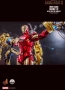 HOT TOYS DELUX Iron Man 2 QS021 Iron Man and Suit-Up Gantry 1/4 Scale Collectible Figure Set, снимка 5