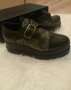 Обувки, снимка 1 - Дамски ежедневни обувки - 42278017