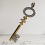 Златен ключ висулка медальон 14 к, снимка 3