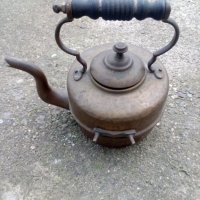 Английски месингов чайник, снимка 1 - Антикварни и старинни предмети - 39464151