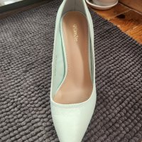 Продавам дамски обувки , снимка 3 - Дамски елегантни обувки - 42921786