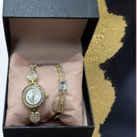Красив комплект от дамски часовник и гривна с камъни цирконии, снимка 2 - Бижутерийни комплекти - 44536154