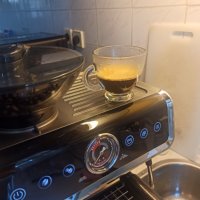 Кафе машина BEEM нова, професионална с кафемелачка, работи перфектно и прави страхотно кафе , снимка 3 - Кафемашини - 38626431