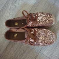 Дамски обувки, снимка 2 - Дамски ежедневни обувки - 29350706