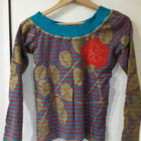 Блузка размер С/М, снимка 1 - Блузи с дълъг ръкав и пуловери - 31364038