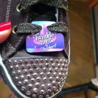 Чисто нови кецове с каракул Тwinkle toes на "Skechers", EUR 37, 23,5cm, снимка 3 - Детски боти и ботуши - 34263987