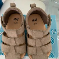 Обувки и сандали на H&M, снимка 4 - Бебешки обувки - 34178144