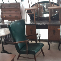 Старинни и антикварни мебели, снимка 8 - Секции и витрини - 33595437
