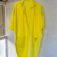 Прекрасна бутикова рокля illuminating yellow , снимка 2 - Рокли - 29526587