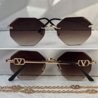 Valentino дамски прозрачни слънчеви очила Осмоъгълник с верижка синджир, снимка 3 - Слънчеви и диоптрични очила - 44623336