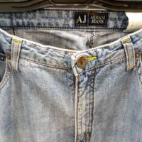 Оригинален Armani Jeans, деним, размер 33, снимка 2 - Дънки - 34187526