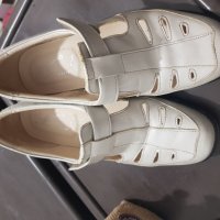 Дамски обувки , снимка 1 - Дамски ежедневни обувки - 37002535