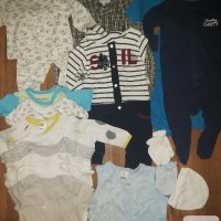 Лот дрехи за момче 0-6 месеца, снимка 1 - Комплекти за бебе - 44369404