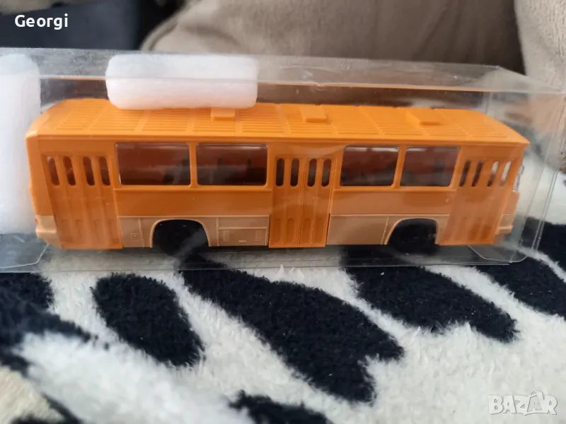 Автобус Икарус чисто ново в опаковка , снимка 1