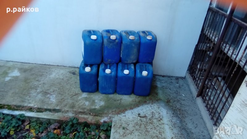 Продавам туби метални и пластмасови за гориво и други части  и машини , снимка 1