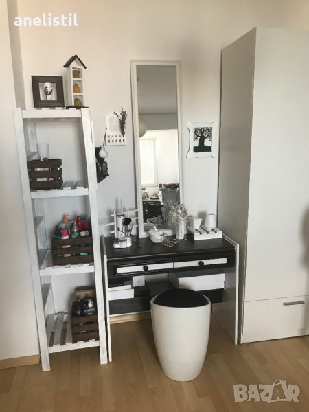 Етажерка от масивно дърво , снимка 1