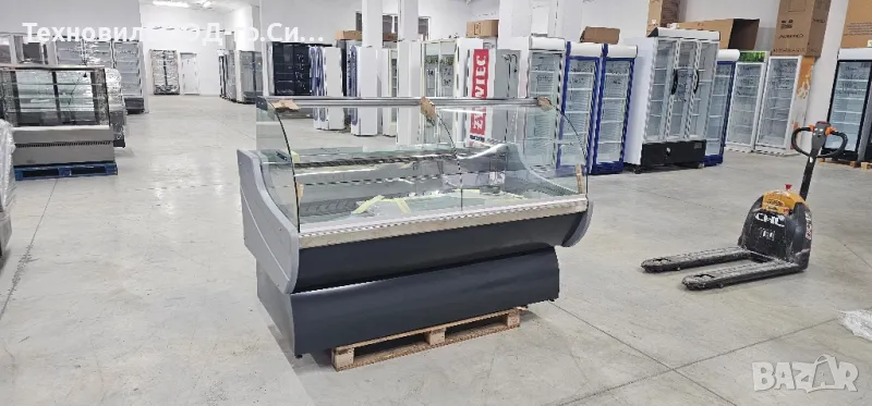 Хладилна витрина 180х110, снимка 1