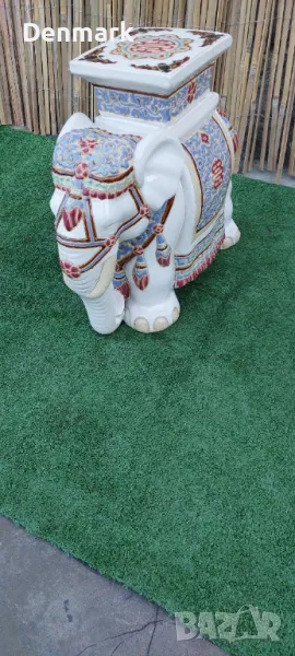 Порцеланов слон Индииски винтидж, снимка 1