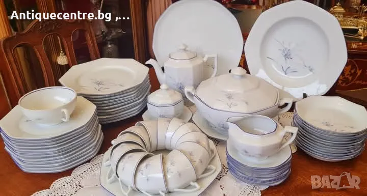 Елегантен сервиз за вечеря за 12 души на Limoges, France , снимка 1