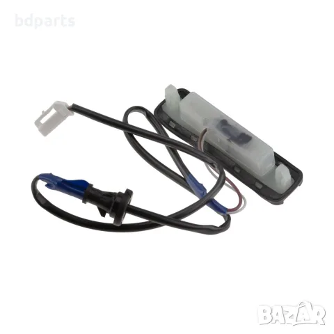Бутон на дръжка за отваряне на багажник, Toyota, Avensis T25,, снимка 2 - Части - 56141744