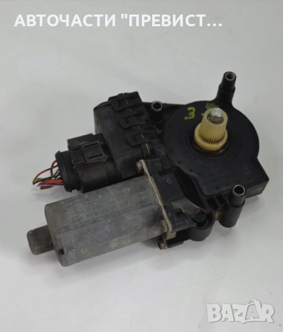 Задно Дясно Моторче Стъклоповдигач Ауди А6 Ц5 Audi A6 C5 Allroad 99-05г OEM 0130821785, снимка 2 - Части - 53917523
