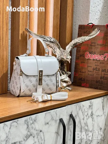 Guess дамски чанти Различни цветове , снимка 8 - Чанти - 48822750