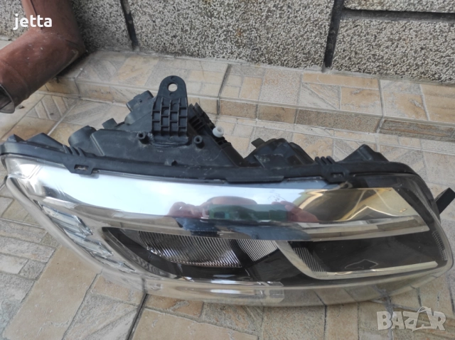 Десен фар с диодни дневни светлини за Дачия Логан, Сандеро Dacia Logan Sandero, снимка 3 - Части - 52238734