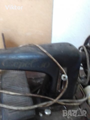 Продавам шевна машина "ЧЕПЕЛ" със ел.моторче и реостат 