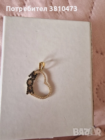 Продавам красиво златно сърце мама 1.2гр, снимка 3 - Колиета, медальони, синджири - 52090837