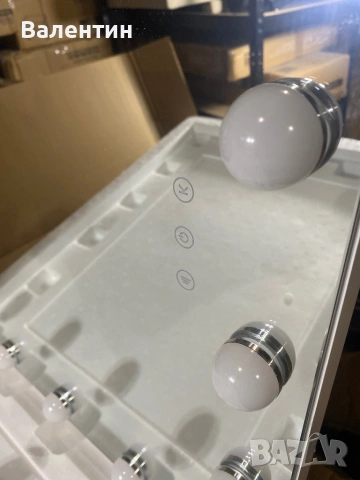 Холивудско огледало за грим с 18 ЛЕД диода, снимка 8 - Други стоки за дома - 53123031