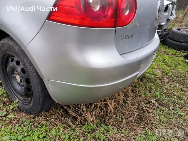 Задна броня за Голф 5 Volkswagen Golf 5 LA7W, снимка 2 - Части - 48822533