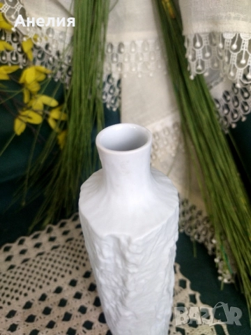 Ваза бисквитен порцелан , снимка 2 - Вази - 52080455