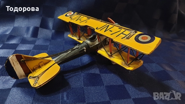 Стар метален витлов самолет, снимка 3 - Антикварни и старинни предмети - 52510750