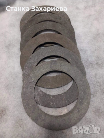 Трабант Резервоар и феродо за съединител , снимка 5 - Части - 53006072