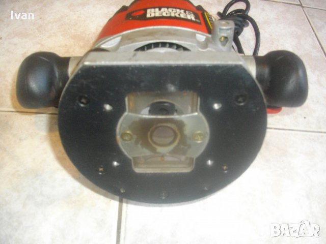 1100 Вата-Английска Оберфреза-5А-8000-20 000 об/мин-Black Decker KW850E, снимка 6 - Други инструменти - 33740036