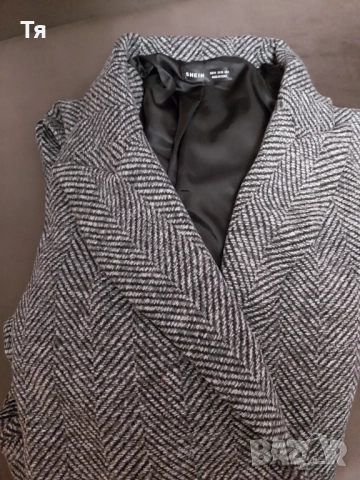 Ново дамско палто , снимка 2 - Палта, манта - 52850257