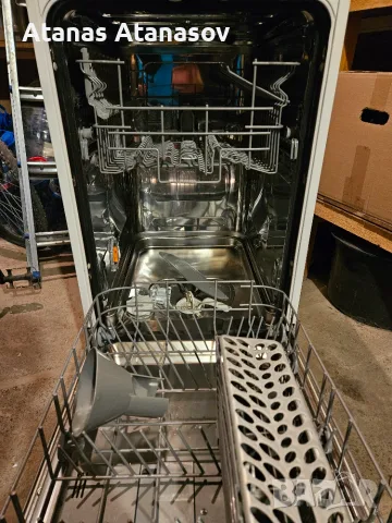 Electrolux съдомиялна за вграждане 45 см използвана, снимка 4 - Съдомиялни - 56158016