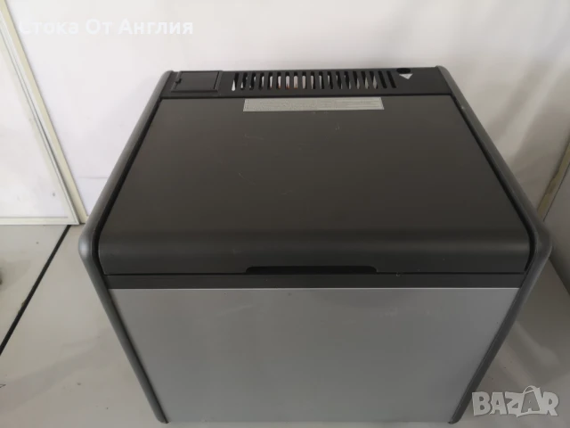 Хладилник на ток и газ - Quest 220V/12V 41L, снимка 2 - Хладилници - 51081391