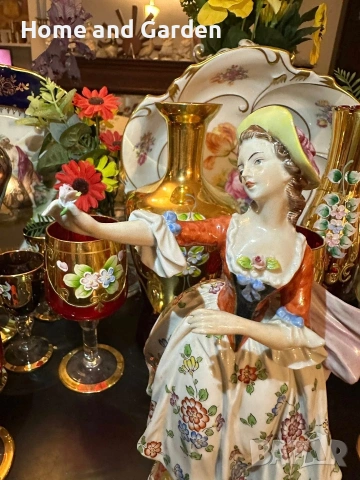 👗 Sitzendorf Germany circa 1921–1927 – „Тиролката“ порцеланова фигура 24 см, снимка 12 - Колекции - 54026234