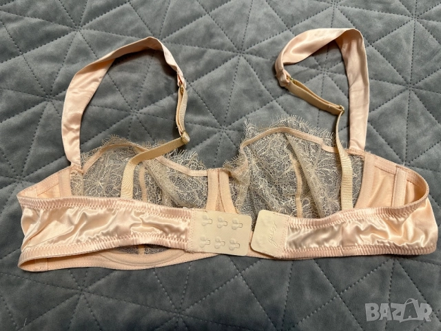 Сутиен Guess, снимка 2 - Бельо - 52220840