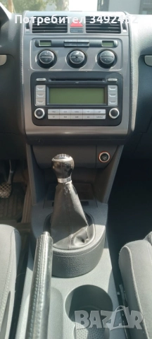 VW Touran 1,4 TSI 140 коня 7 местен, снимка 8 - Автомобили и джипове - 51990117