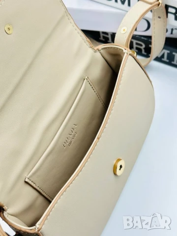 чанти prada , снимка 8 - Чанти - 51026044