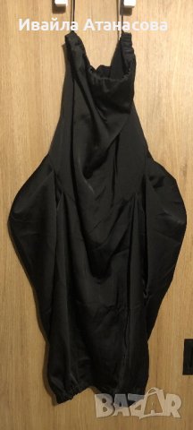 Черна рокля без презрамки