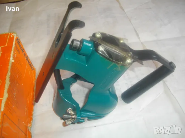 НОВА BLACK DECKER D986 ФРЕНСКА СТАРО КАЧЕСТВО ПРИСТАВКА ЗЕГЕ ВЕРТИКАЛЕН ПРОБОДЕН ТРИОН ЗА БОРМАШИНА, снимка 6 - Други инструменти - 49132142
