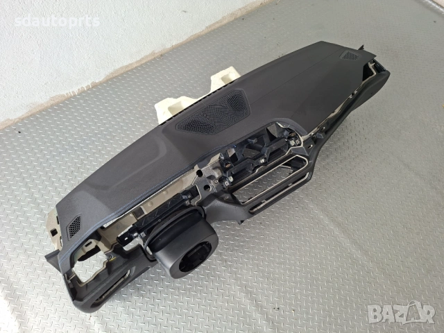 НОВО Оригинално Табло BMW G20 G21 G22 G23 G26 G42 G80 M3 M4 Черно Син Шев без HUD, снимка 2 - Части - 54073503